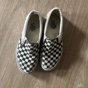 Women’s well loved VANS slip on shoes checkerboard
